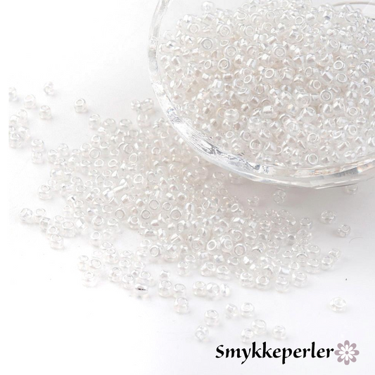 Seed beads klare transparent. Ca. 3 mm.