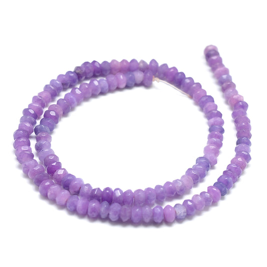 Jadefacetter rondeller. Lilla 5x3 mm. Hel streng.