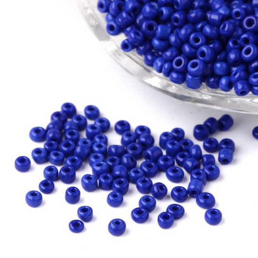 Seed beads mørkeblå. Ca. 3 mm.