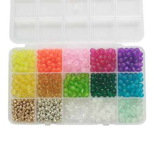 DIY perlebox med glas seed beads 3 mm og glasperler 4 og 6 mm.