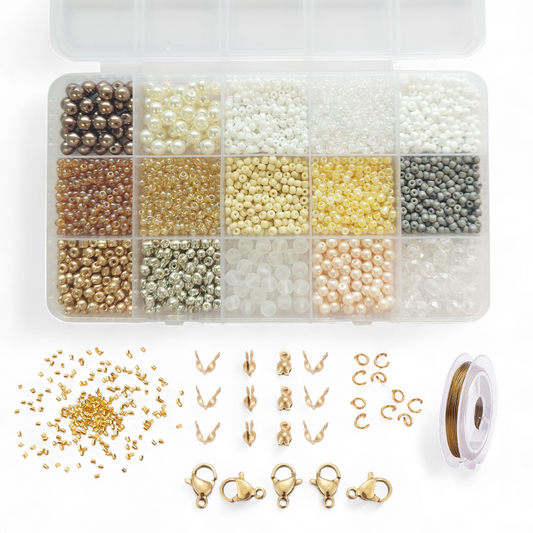 DIY perlebox med glas seed beads 3 mm og glasperler 4 og 6 mm. + diverse smykkematerialer.