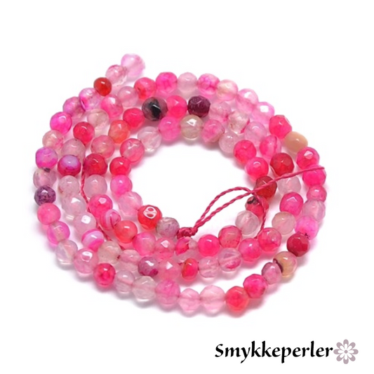 Agat hotpink facetterede perler 4 mm. Hel streng.