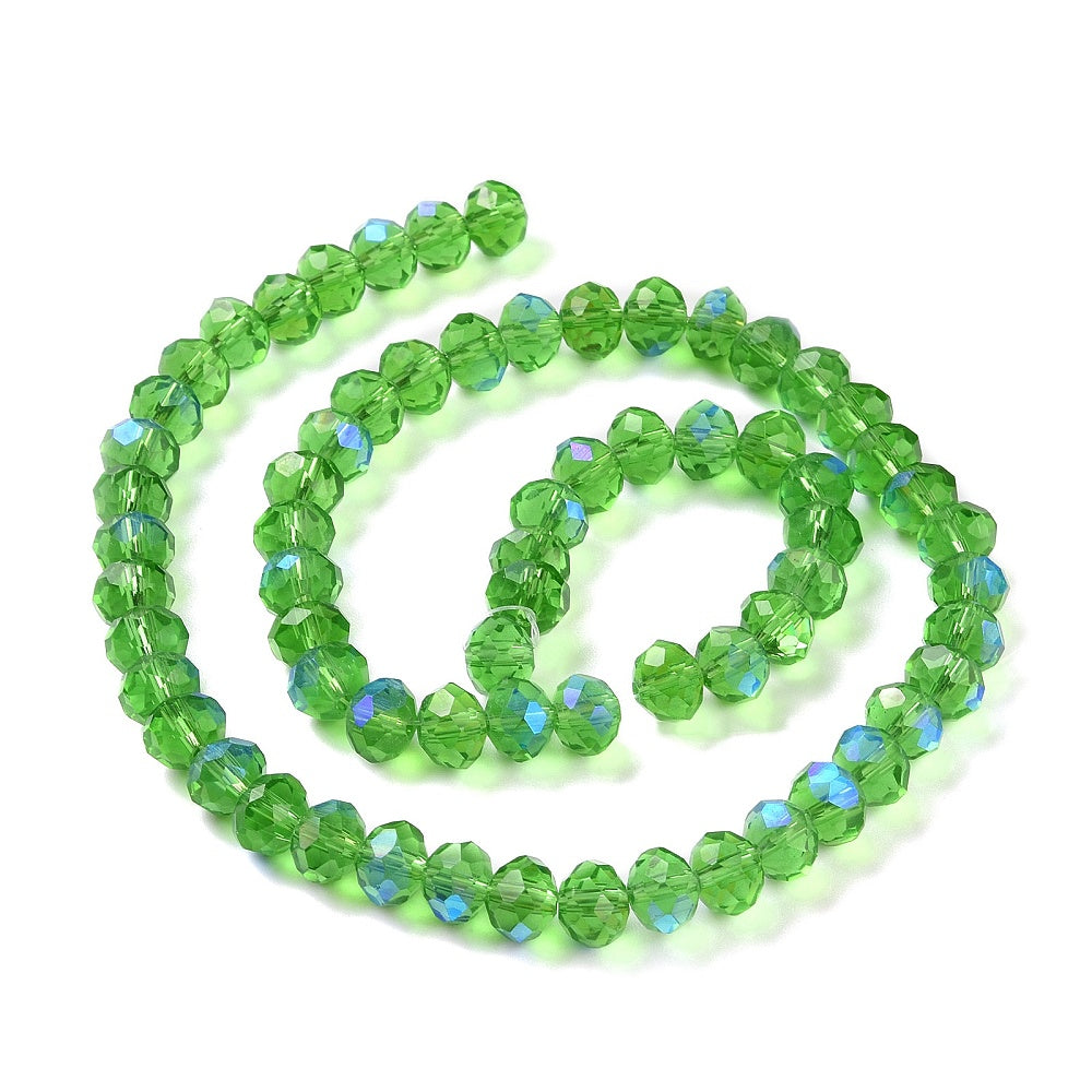 Glasfacetter mellemgrøn rondeller 4x3 mm. Hel streng.