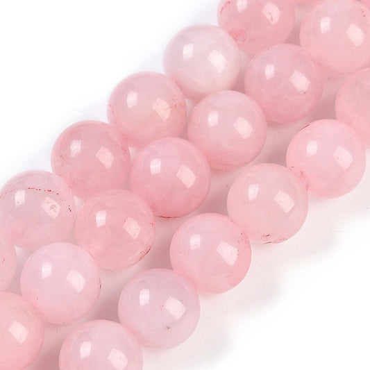 Rosa quartz. 12 mm. Hel streng.