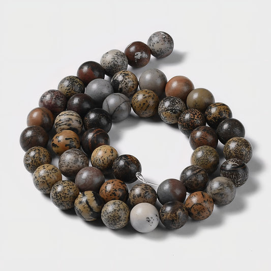 Jasper, Chohua jasper. 8 mm. Hel streng.