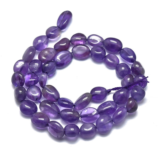 Amethyst nuggets. Hel streng ca. 38 cm.