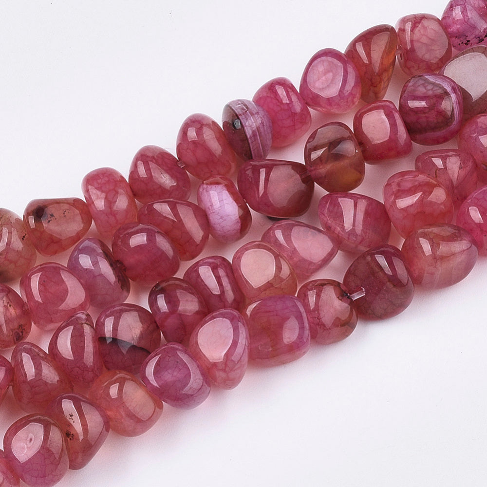 Agat cerise. Nugget 7-9 mm. Hel streng på ca.  38 cm.
