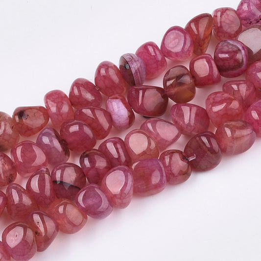 Agat cerise. Nugget 7-9 mm. Hel streng på ca.  38 cm.