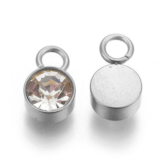 Charm vedhæng med klar glasfacet. 304 rustfrit stål. Vandfaste.