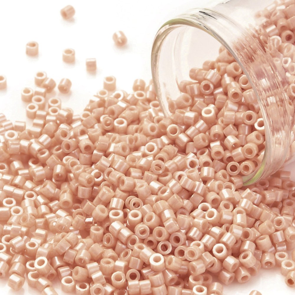 Cylinder delica style 2x1 mm. Sand