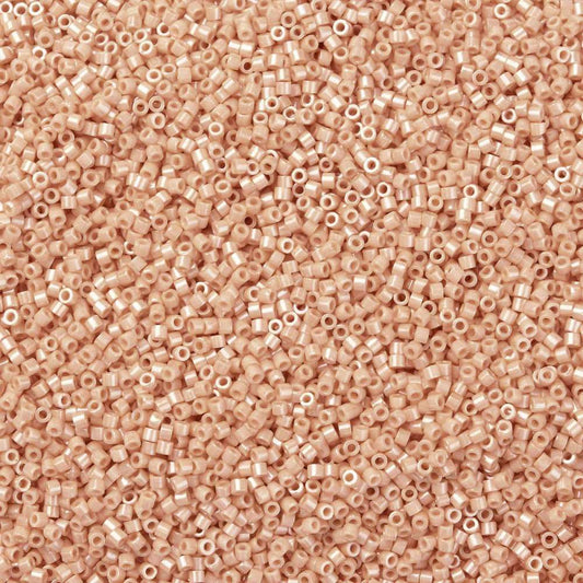 Cylinder delica style 2x1 mm. Sand