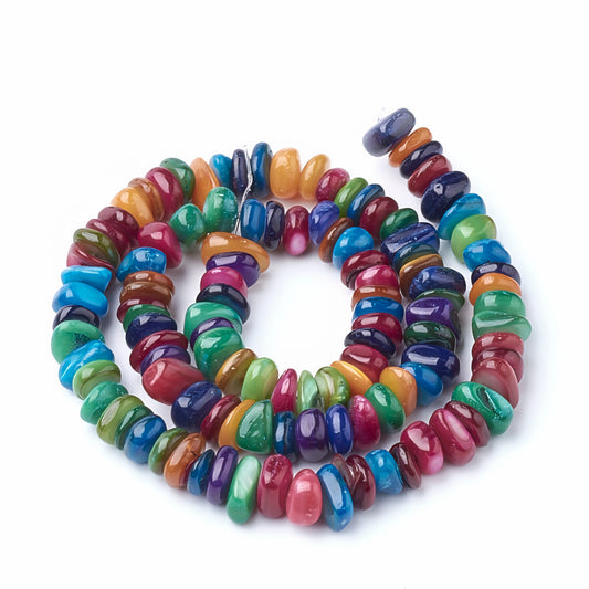 Perlemors nuggets. Ca. 6x6x2 mm. Multi color.